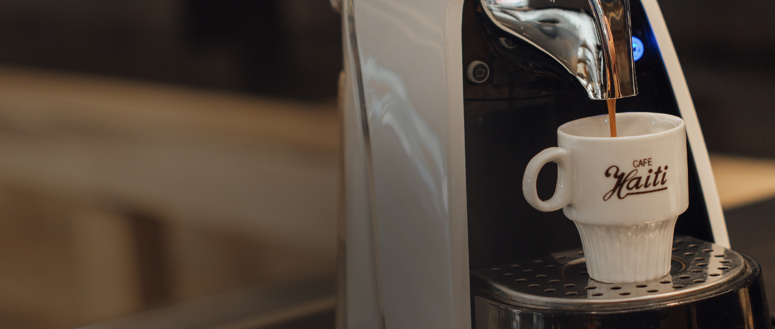 ¿TIENES UNA NESPRESSO® O UNA DOLCEGUSTO®?